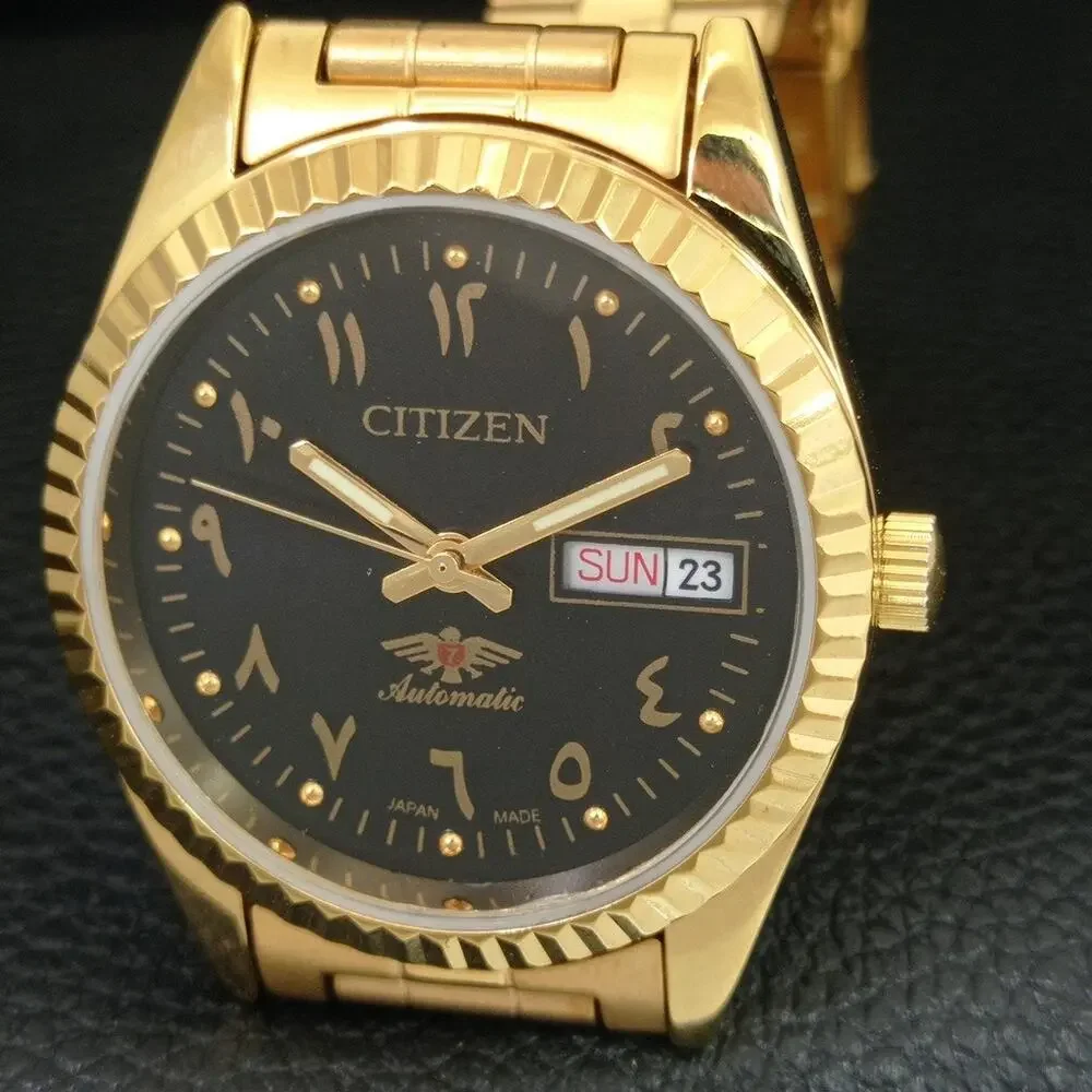 Vintage 1984 Citizen Automatic Mens Gold Watch W/daydate & Black accents
